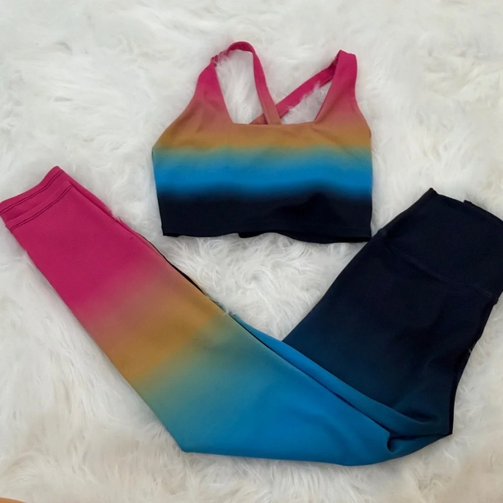 Beach Riot Legging - Picture 2 of 6